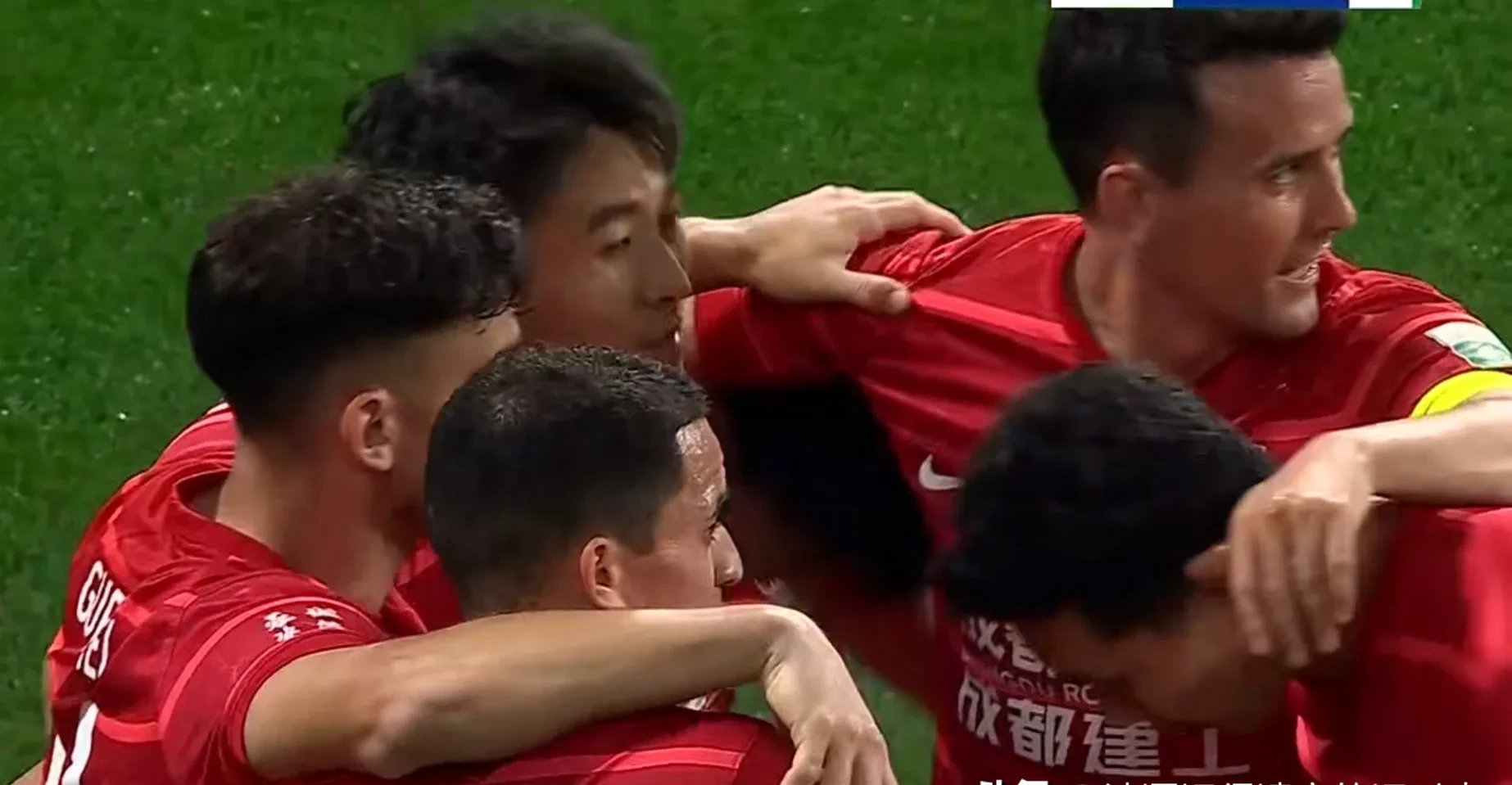 球员精准传球，助球队成功破僵局的简单介绍