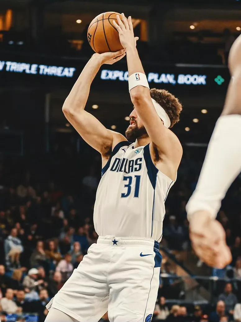 关于独行侠强势反扑爵士，唐斯奇才表演稳定的信息