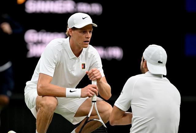 温网翻盘年终总决赛，穆雷带队取胜