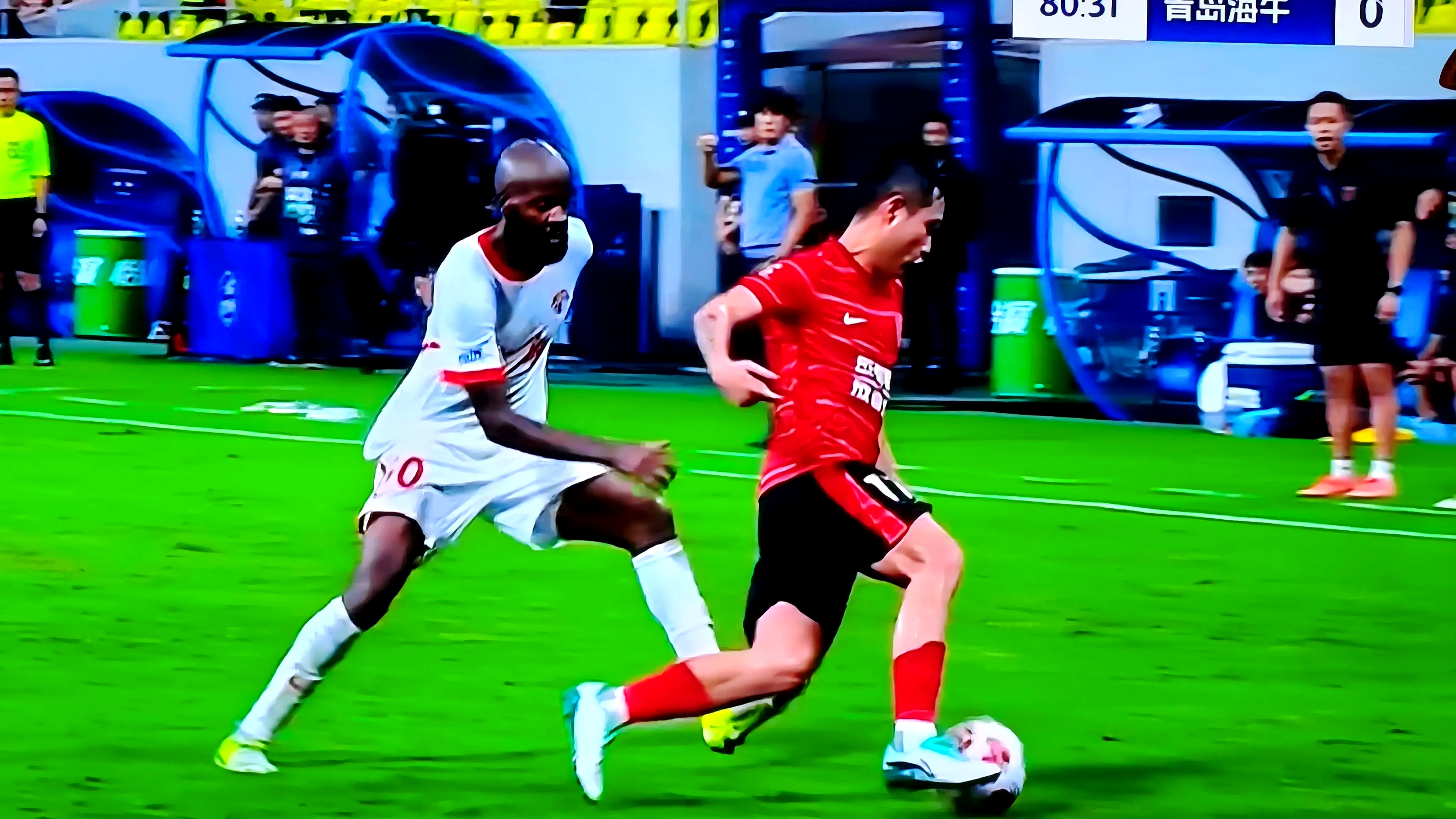 激动人心的比赛结果，球员表现抢眼