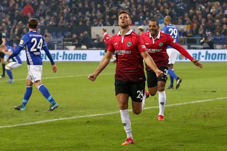 帕德博恩主场获胜，提升信心