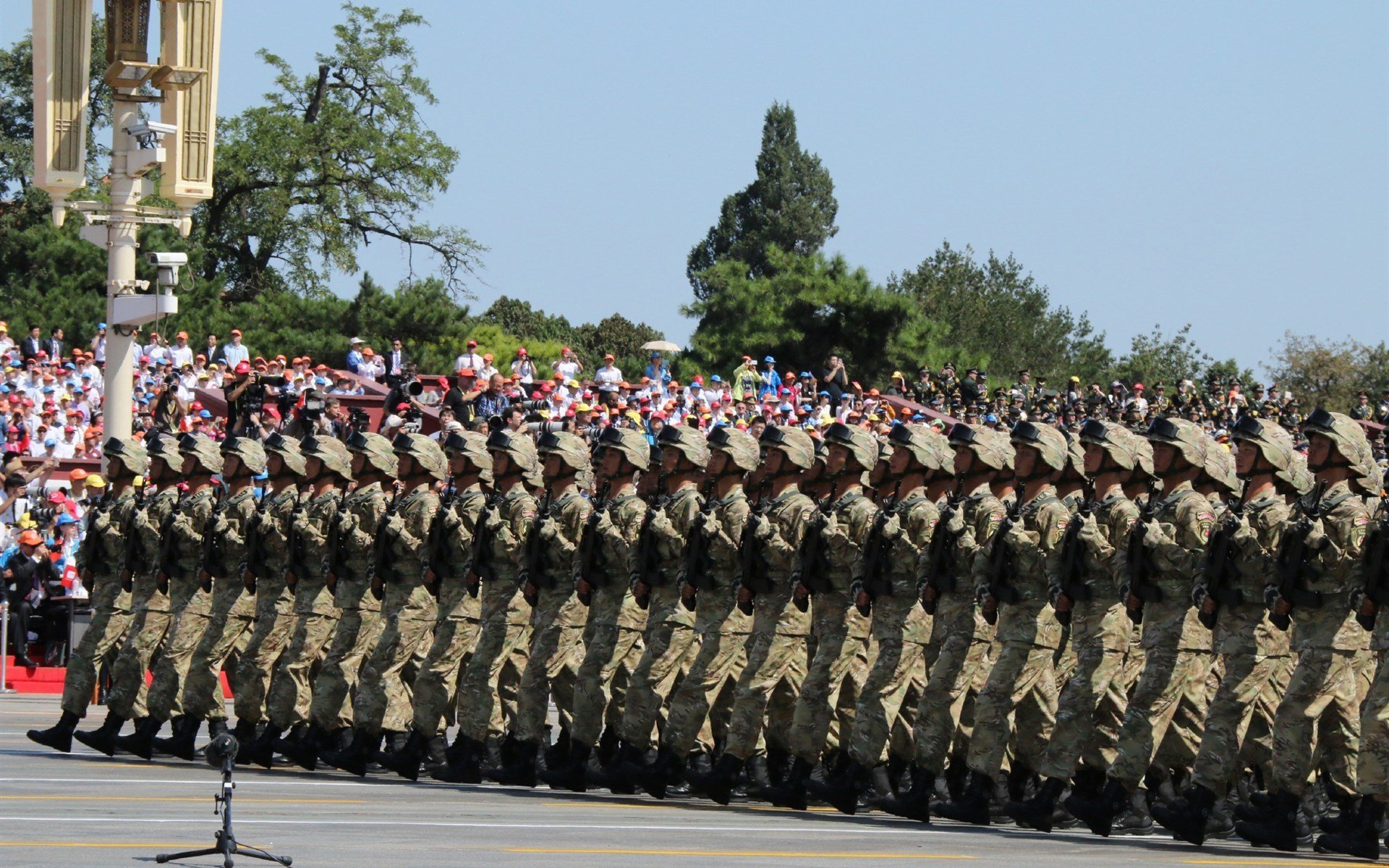 北大荒的收割者,当勇士的铁蹄踏过辽宁,米切尔在总决赛舞台炸裂演出