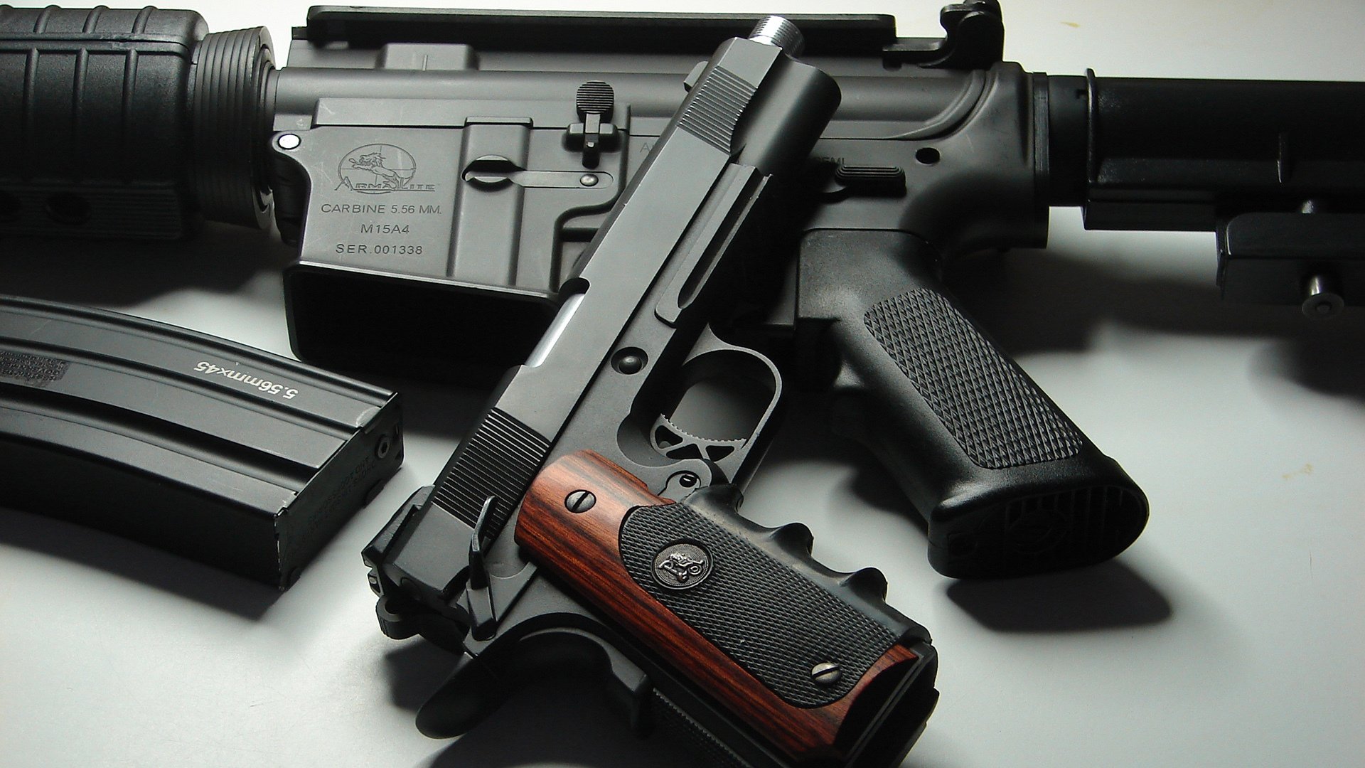 破冰者与舞台之王,当北欧神话重写,莱万在聚光灯下雕刻传奇