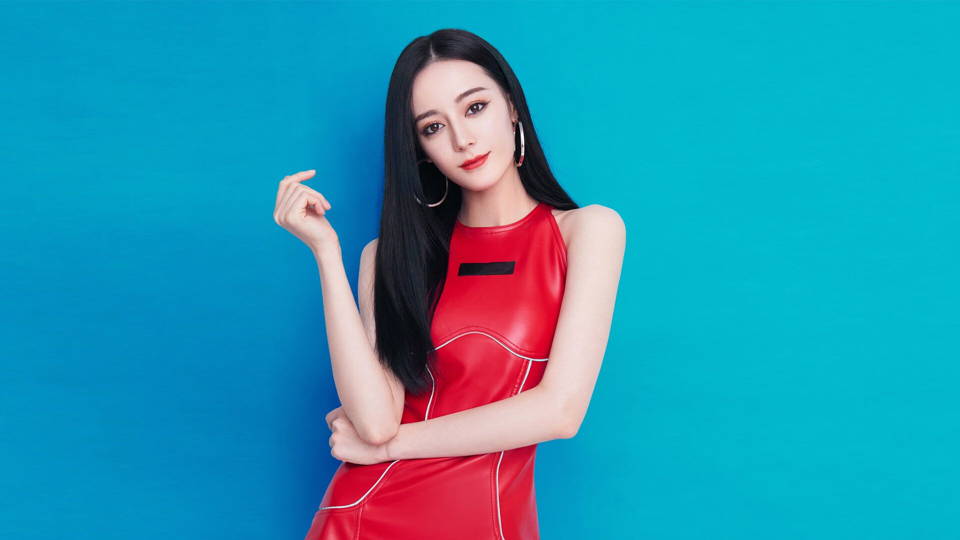 雷火电竞简介-逆袭者接管时间，从塞维利亚到银石赛道的隐喻之战